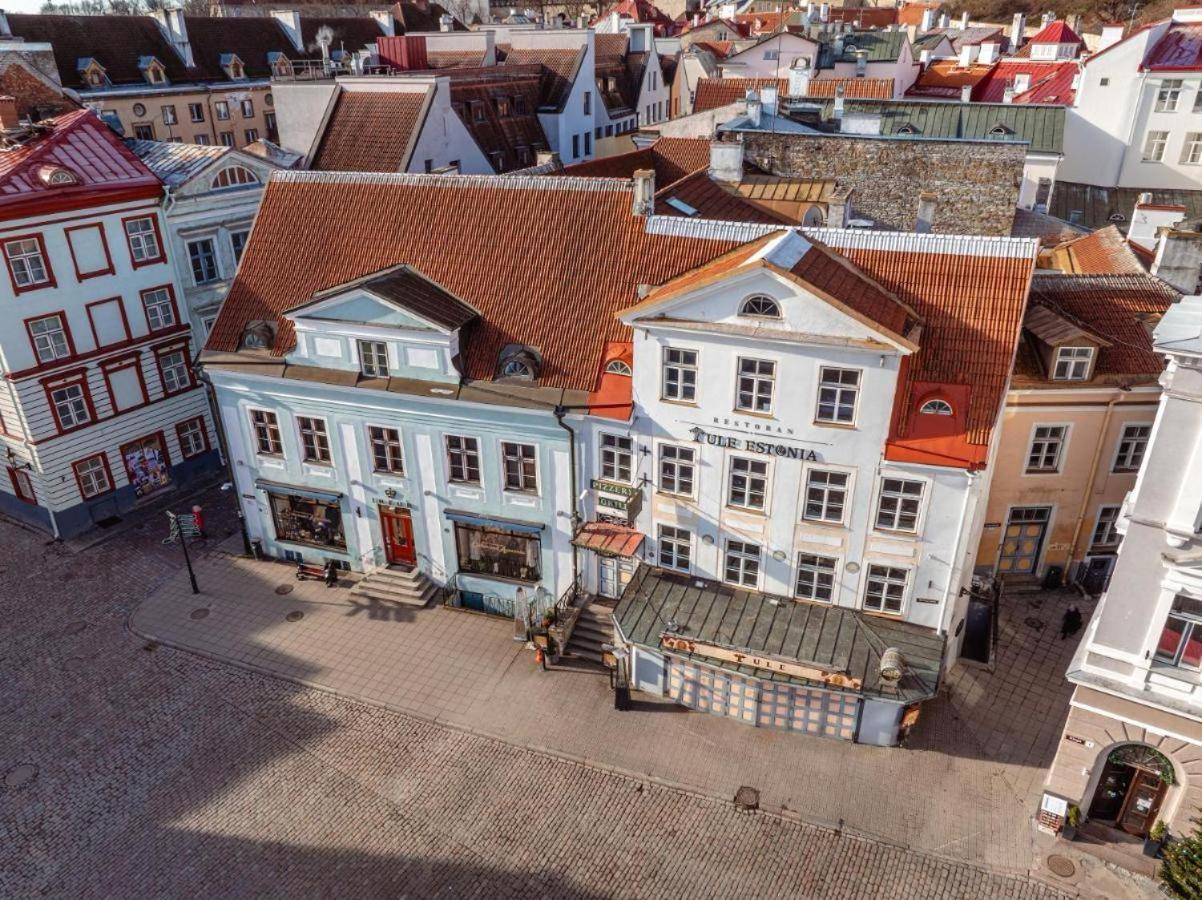 Lux Town Hall Square View Dzīvoklis